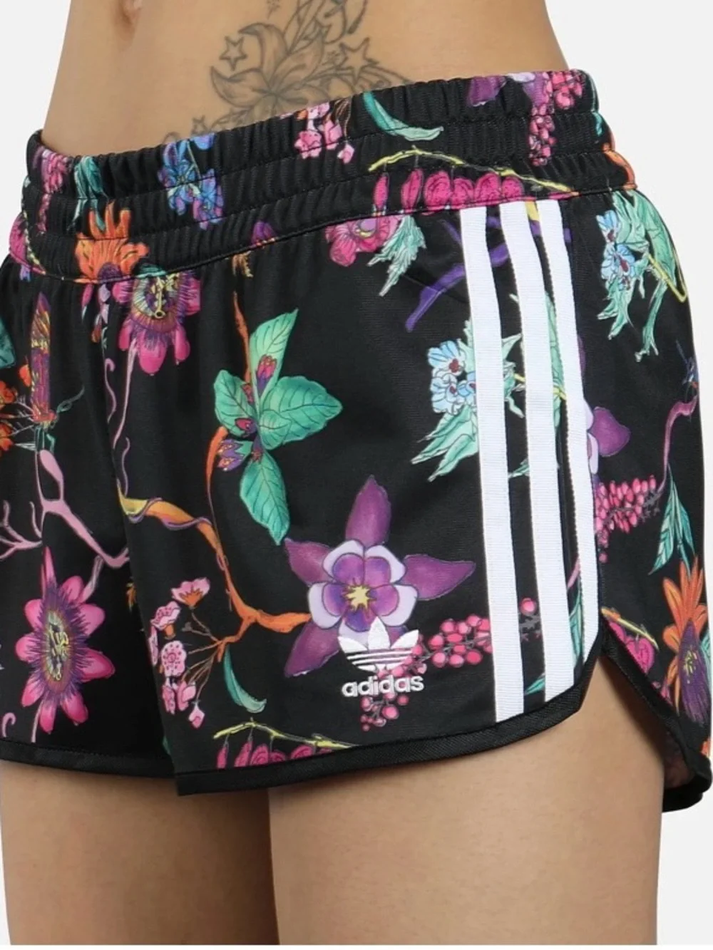 Short Short Bundle Lululemon & Adidas - Picture 3 of 14